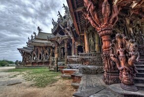 Храм Истины