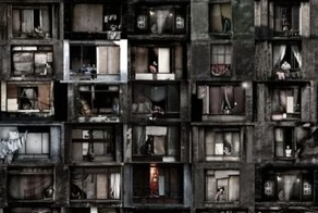 Подсматривая в окна. Движения за бездомных (25 фото)