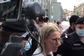 Собчак собралась искать защиты в полиции из-за угроз за поддержку Макрона