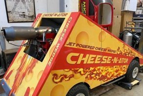 Cheese-N-Ator — кусок сыра с реактивным двигателем 