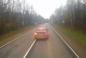 Пинок под зад: водитель грузовика проучил «учителя»