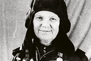 Храбрая и отчаянная Александра Ращупкина и почему ее подвиг не был оценен маршалом Жуковым?