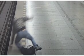 Участвовавший в драке мужчина чуть не попал под прибывающий поезд