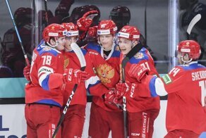 Молодые россияне разгромили взрослых финов на Кубке Карьяла