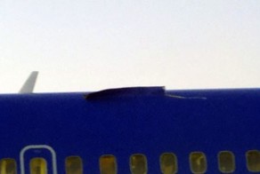 Разгерметизация Боинга 737 (7 фото)