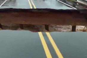 В Северной Каролине во время прямого эфира обрушилась часть моста