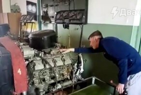"Засунь свой диплом в анус": механик не смог найти карбюратор в дизельном двигателе