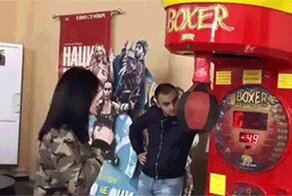 Женский образ в гифках