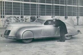 Прототип Streamlined Retractable Hardtop 1938 года, который спроектировал и построил летчик из Калифорнии