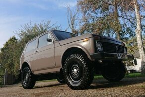 Lada Niva с двигателем  от Lancia продают в Англии