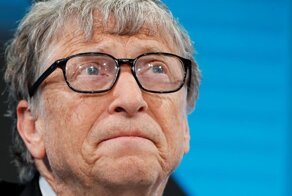 Билл Гейтс заявил, что те, кто не хочет носить маски, напоминают ему голых на пляже 