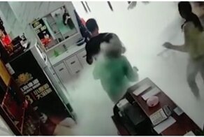 Более 30 человек пострадали при взрыве в китайском ресторане