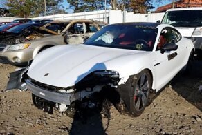 Почему дорогущие Porsche Taycan у нас только появились, а в США давно уже куплены и разбиты?