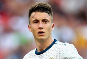 Матчи без ведущих игроков: куда пропал Головин