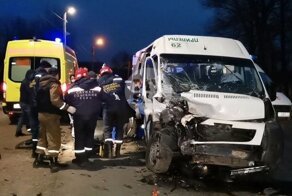 Авария дня. Момент ДТП с маршруткой в Туле