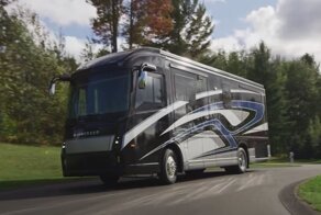 Winnebago Journey — уютный умный дом на колесах за 29 миллионов рублей