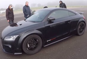 Самая быстрая Audi TT RS в мире, которая принадлежит 78-летнему британцу