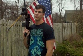 Бывший порноактер стал неонацистом и планировал расправиться с основательницей движения BLM