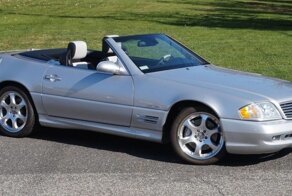 18-летний Mercedes-Benz SL 500, который никогда не стоял на учёте, продан с аукциона