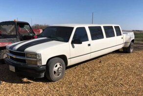 Пикап для вечеринок: лимузин Chevy Silverado