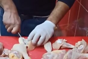 Хочешь быстро разделать курицу — спроси его как!
