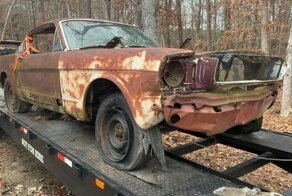 Ford Mustang 1965 года — живое доказательство того, что иногда ржавчина может стоить денег
