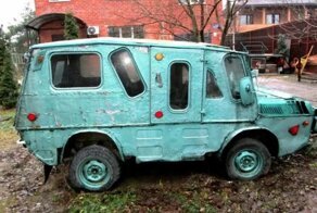 Переделанный ЛуАЗ с очень странной внешностью