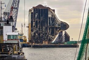 Как утилизируют затонувший корабль-автовоз