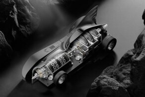 Дорогие настольные часы в виде «Бэтмобиля» 1989 года от Kross Studio