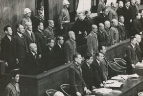 Позволят ли Японии получить атомную бомбу?