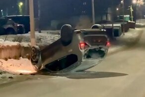 Бесноватый рыдван: ДТП с перевротом Renault Duster