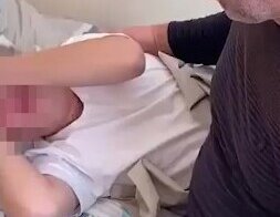 Директор школы в Карачаево-Черкесии "нежно потрепал по щеке" ученика и был обвинён в избиении