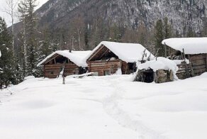 Миллиардер построил новый дом таёжной отшельнице