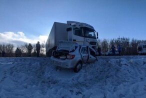 Авария дня. Таксист с пассажиркой погибли в Тюменской области
