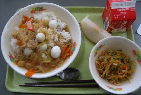 Школьная еда в разных стран мира (40 фото)