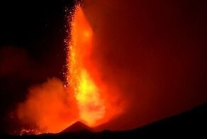 На Сицилии снова проснулся вулкан Этна