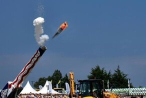 По заветам Жюля Верна: в "Роскосмосе" предложили запускать малые спутники с помощью пушек