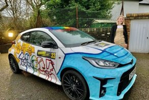 Дань уважения ключевым работникам пандемии: школьница придумала ливрею раллийного Toyota Yaris