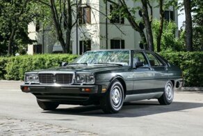 Какой скандал связывает Энцо Феррари, президента Италии и Maserati Quattroporte?