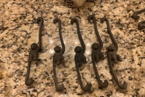 16 случаев, когда люди нашли странные вещи, а пользователи сети объяснили их значение