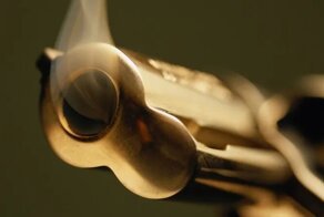 5 киношных мифов об оружии