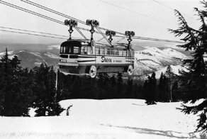 Ретро-подъемник: автобус для лыжников