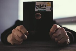 Кто придумал первый компьютерный вирус?