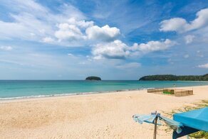 КОВИДный Пхукет. Пустые пляжи и заколоченные магазины Таиланда