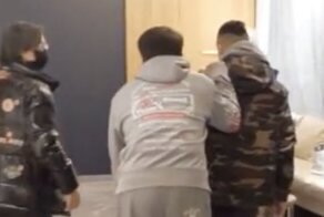 Старые травмы Джеки Чана дают о себе знать