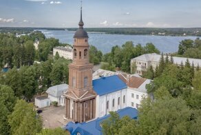 В Калужской области собор начал продавать консервацию, предназначенную для бедных