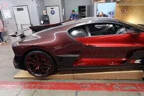 Bugatti Divo по прозвищу «Божья коровка», стоимость которой больше 5 миллионов долларов