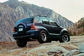 История кроссоверов Mercedes-Benz началась 25 лет назад с концепта AAVision