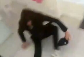 Мужчина устроил разнос цыганкам-карманницам на Украине