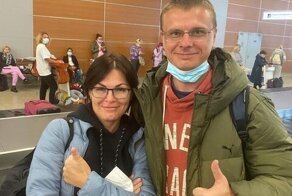 Кемеровский врач на борту самолета спас 6-летнюю девочку от анафилактического шока